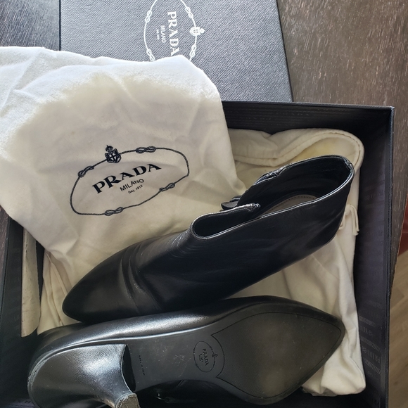 PRADA BOOTIES - VERY GOOD CONDITION - Picture 2 of 3